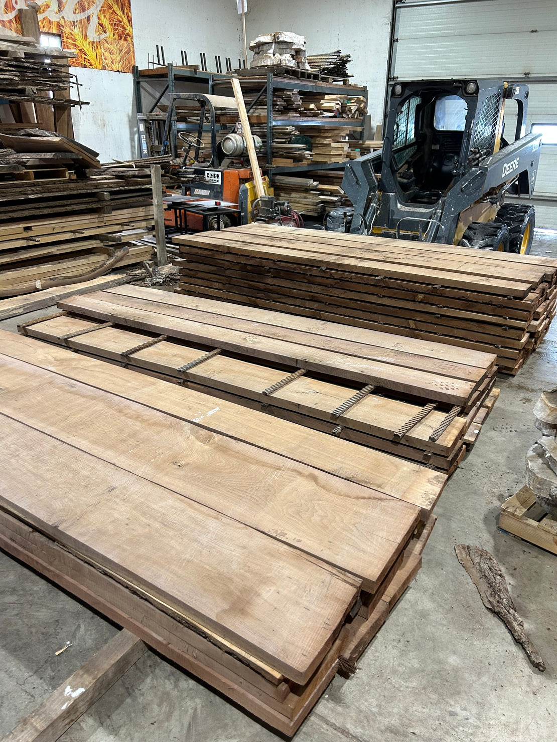 Lifts of kin dried black walnut lumber or tables and furniture