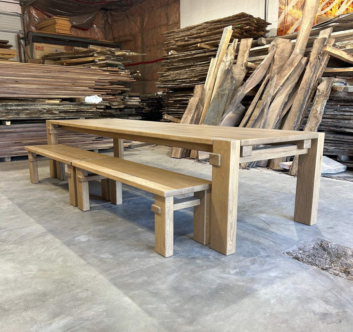 HOLLIS TABLE